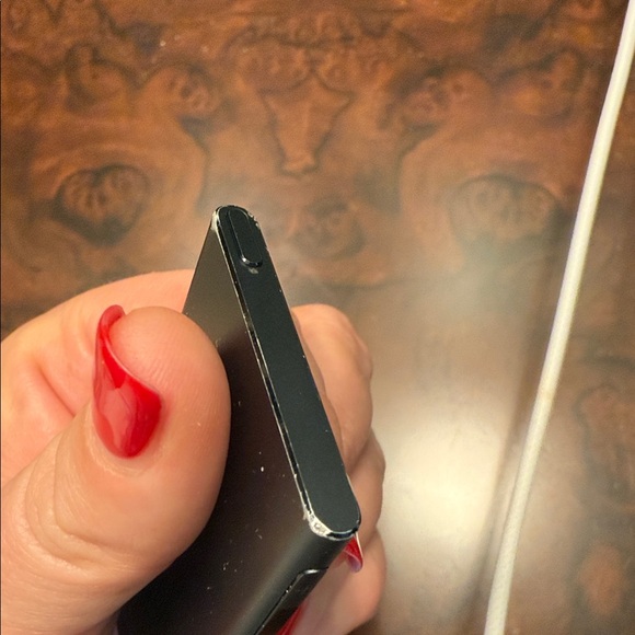 Space Gray iPod Nano 7 Generation - Picture 9 of 10